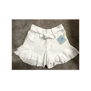 Shorts , Brand name :CeCe ,Size 0 , color white